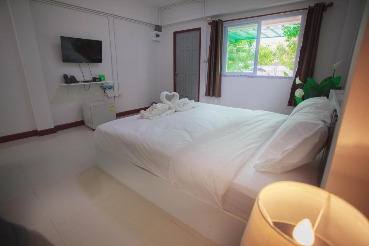 Pantip Boutique Hotel Lamphun Exterior foto
