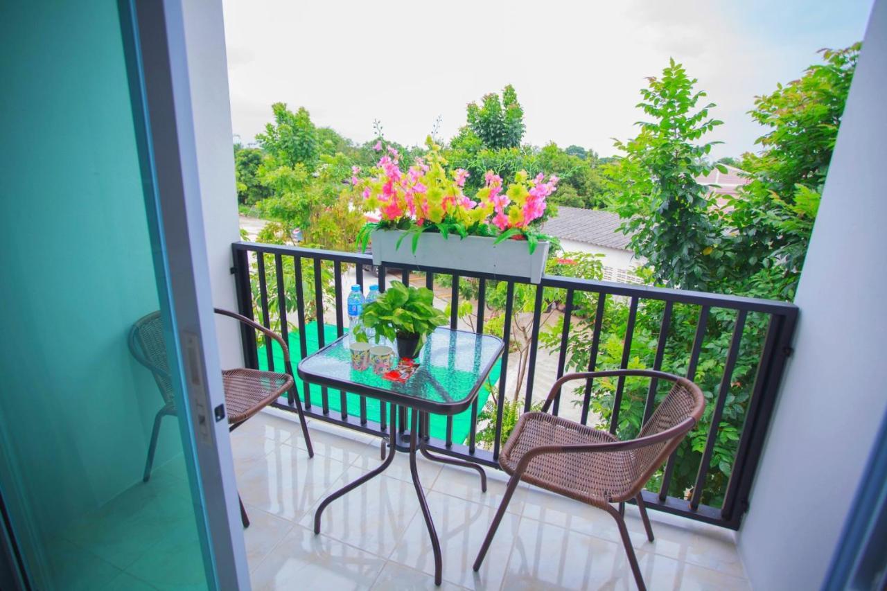 Pantip Boutique Hotel Lamphun Exterior foto